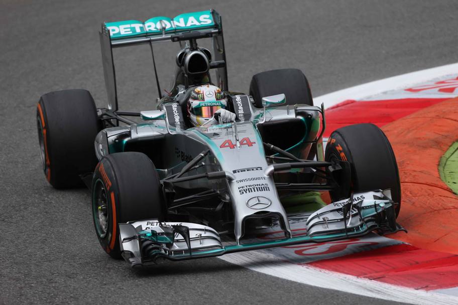 Per Lewis Hamilton un venerd in chiaroscuro a Monza. LaPresse